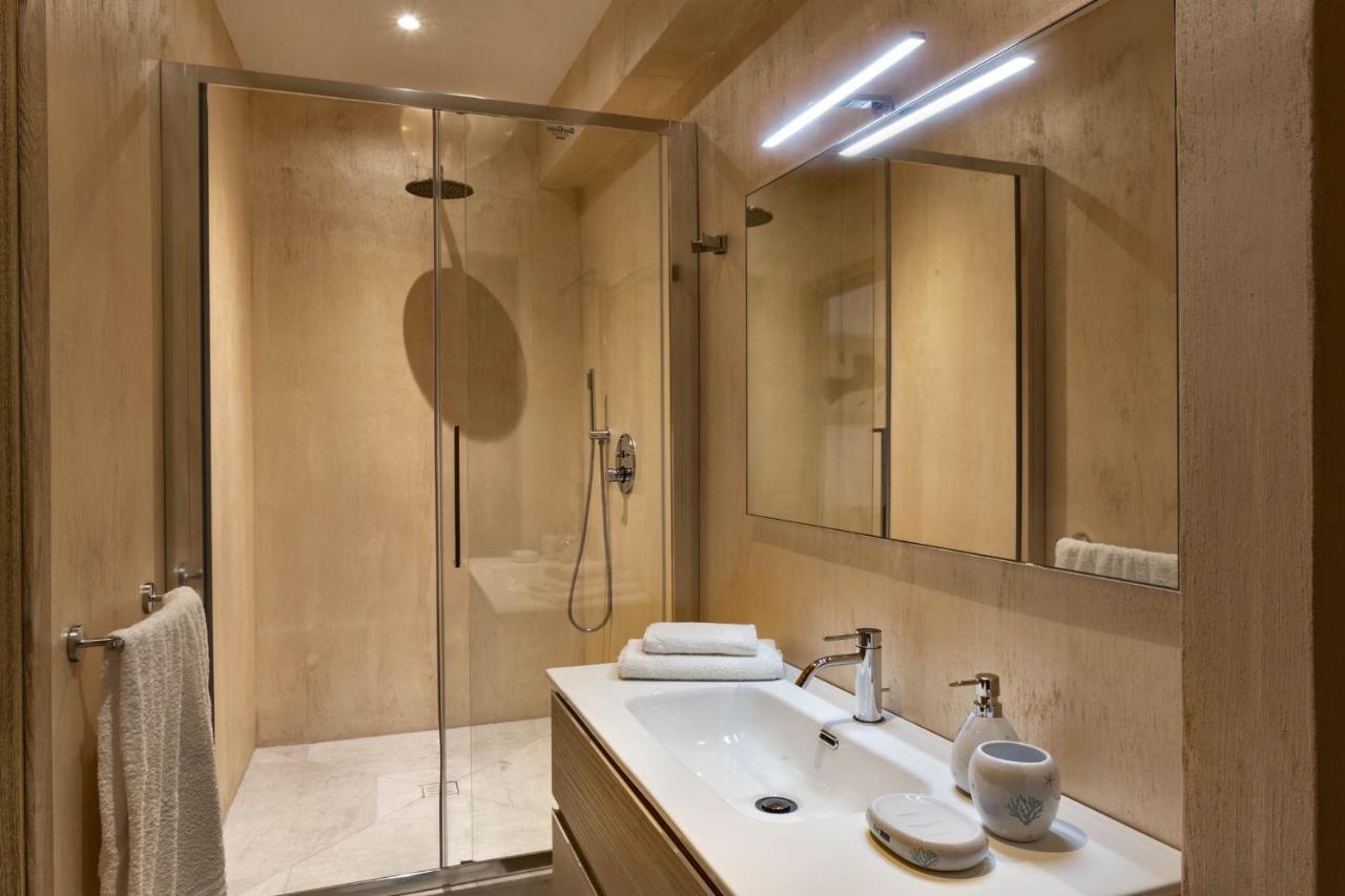Iconic Luxury Suites Abbiadori Exterior photo